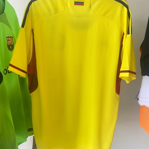 Adidas 2022 Colombia National Team Home Soccer Jersey. M, L and XL - Picture 6 of 16